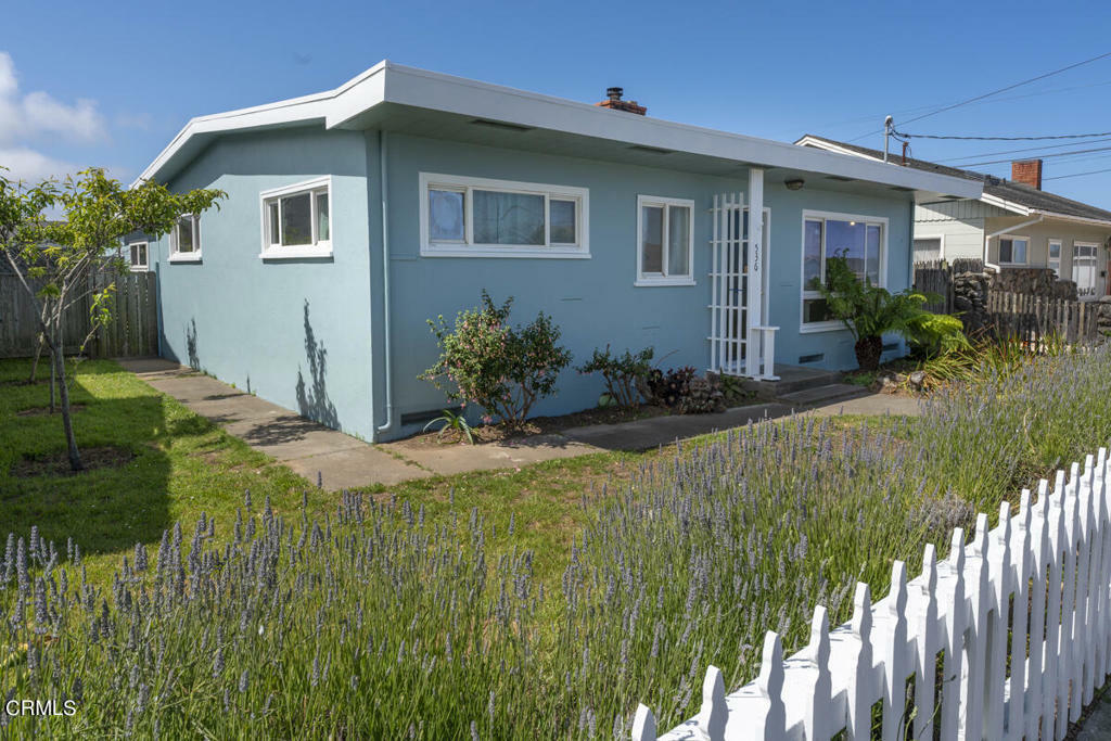 Property Photo:  536 Maple Street  CA 95437 