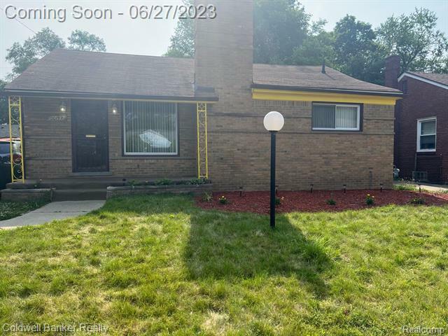 Property Photo: 20192 Sorrento Street MI 48235