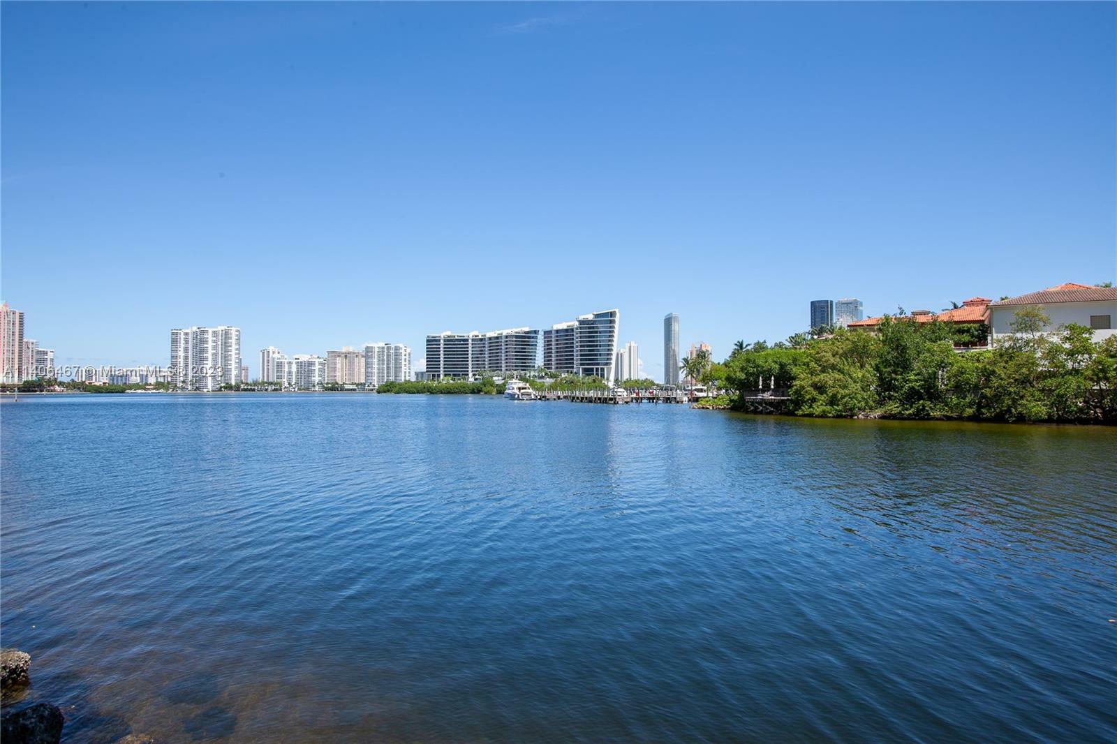 Property Photo:  6000 Island Blvd 104  FL 33160 