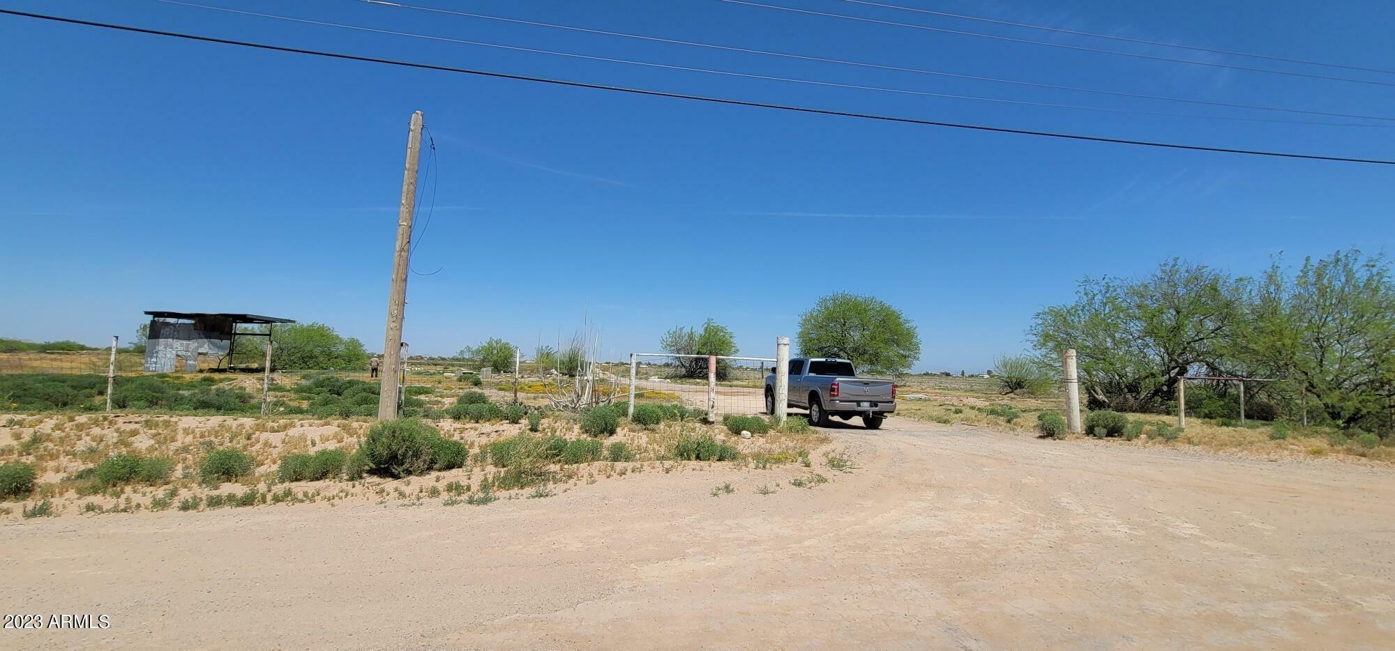 Property Photo:  2528 E Kleck Road  AZ 85194 