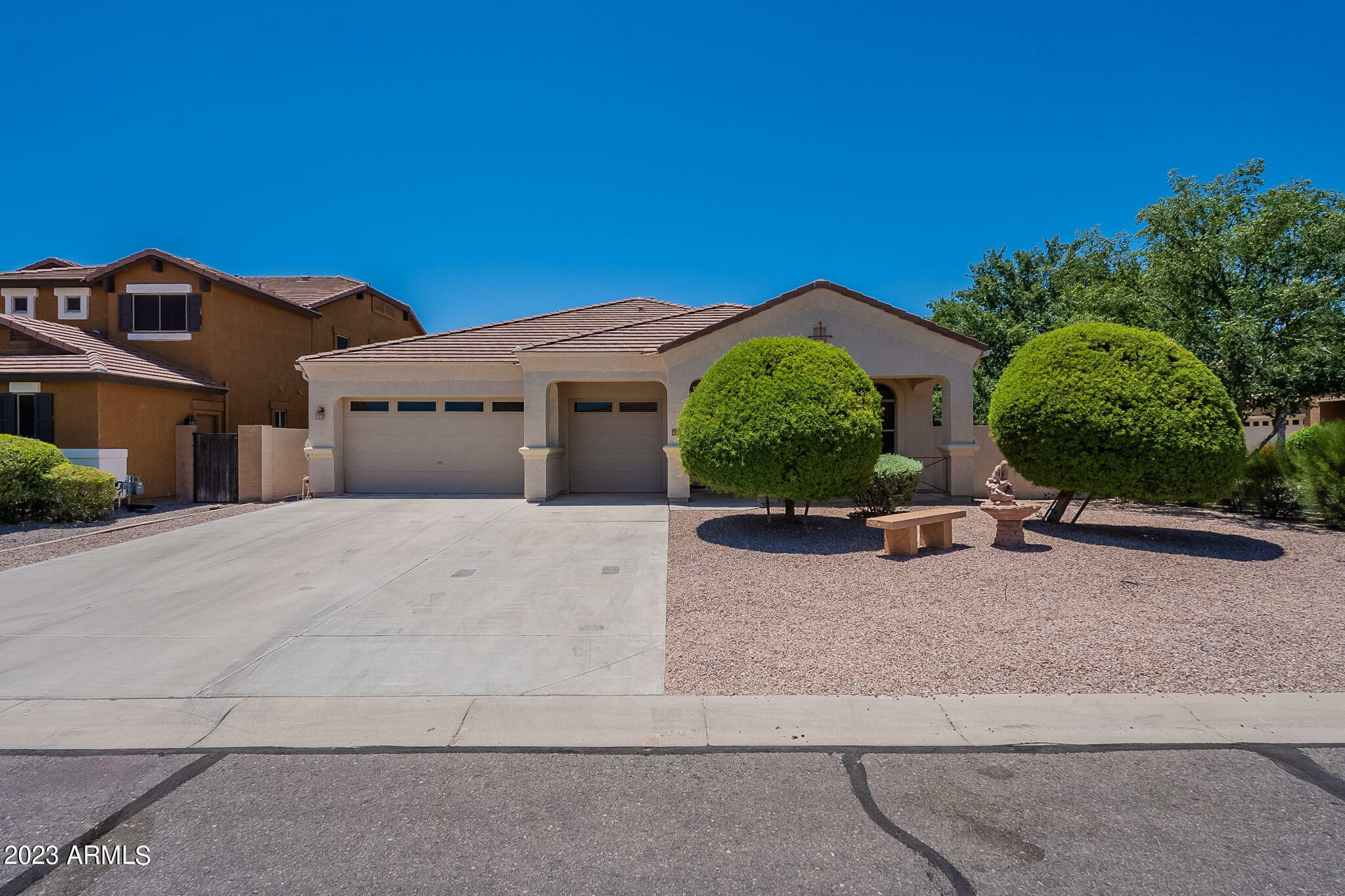 Property Photo:  5513 E Helios Drive  AZ 85132 