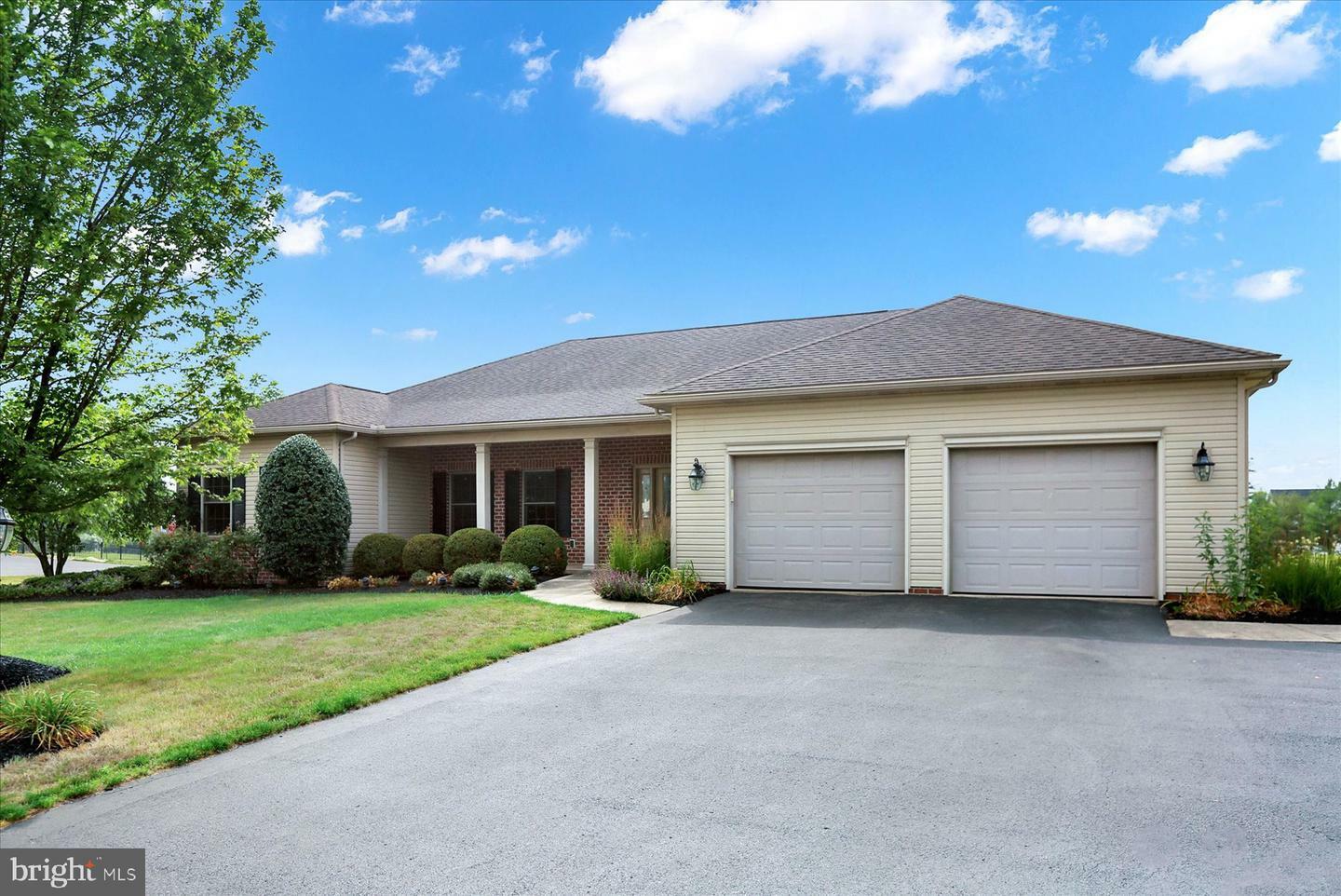 Property Photo:  638 Foxtail Drive  PA 17404 