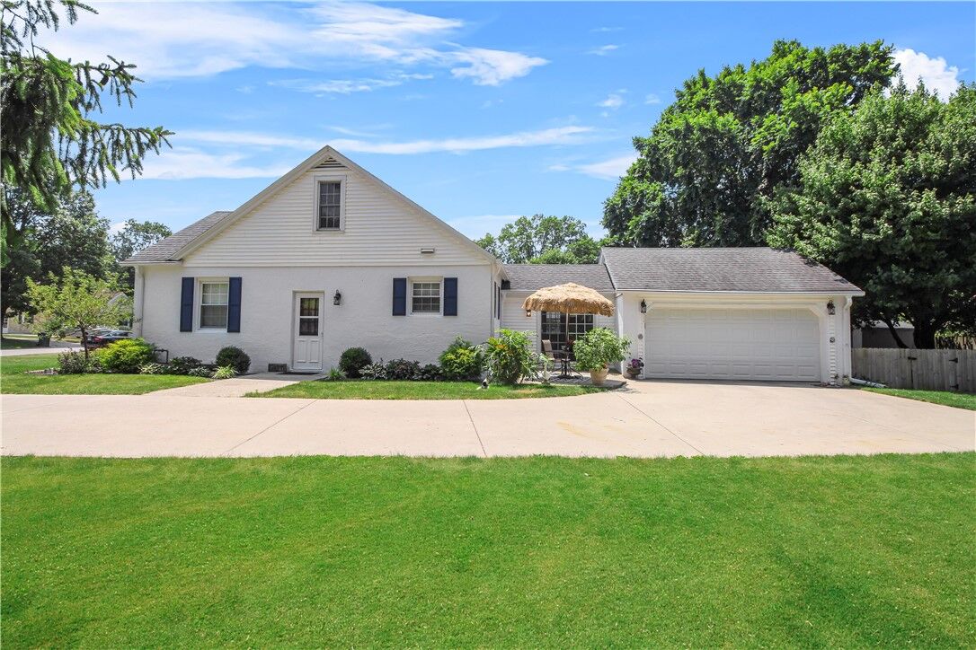 Property Photo:  45 Elm Ridge  IL 61938 