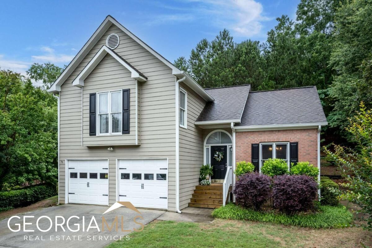 Property Photo:  4057 Glenlake Trace NW  GA 30144 