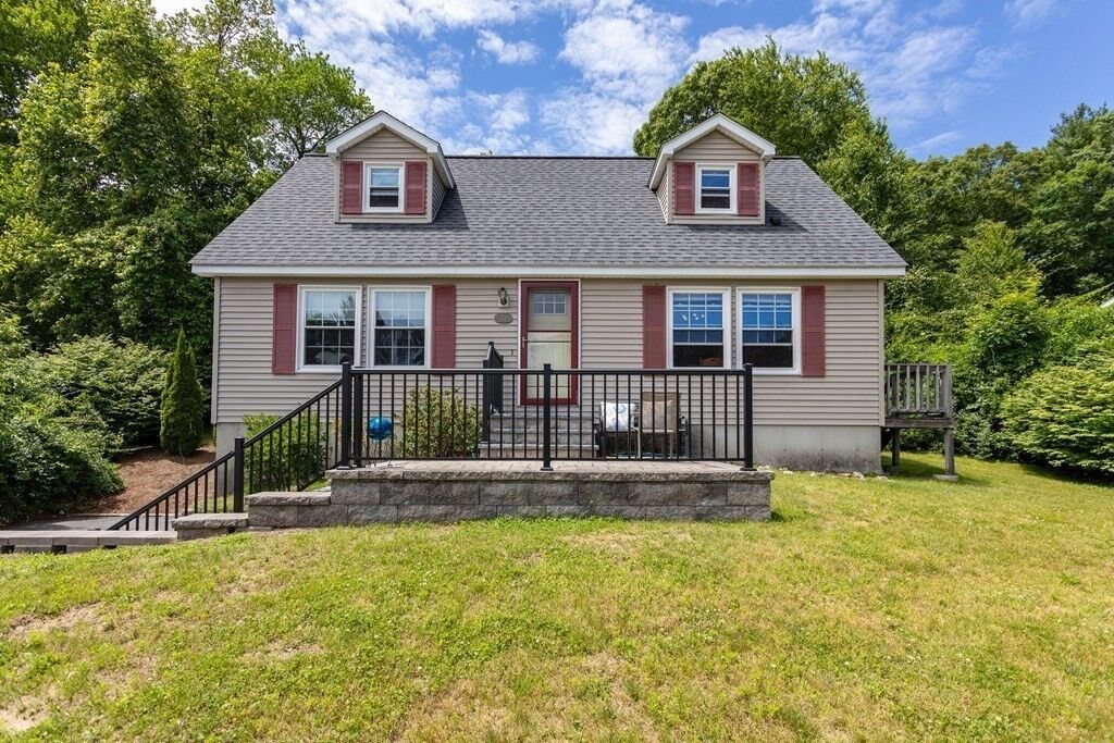 Property Photo:  71 Freedoms Way  MA 01534 