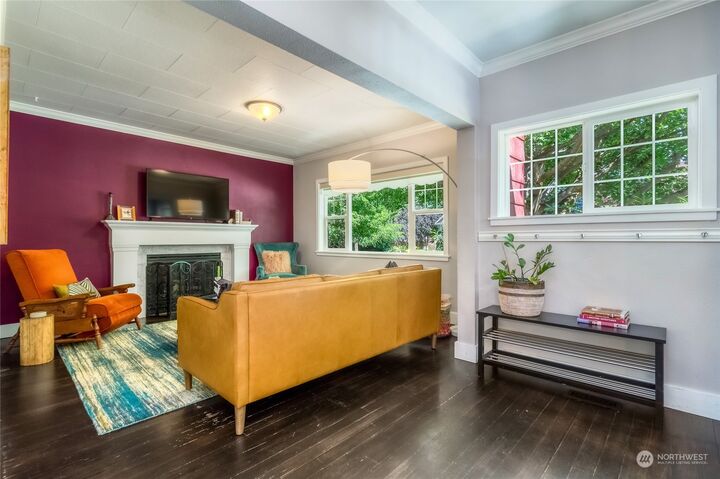 Property Photo: 816 Washington Street WA 99362