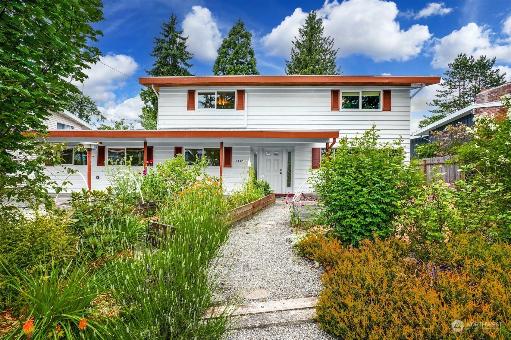 Property Photo:  2132 N 172nd Street  WA 98133 