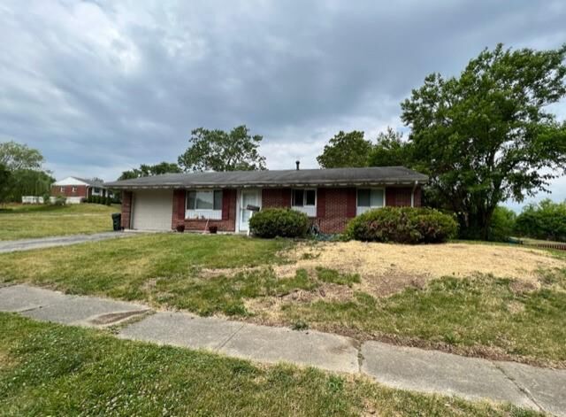 Property Photo: 370 Ellenwood Drive OH 45449