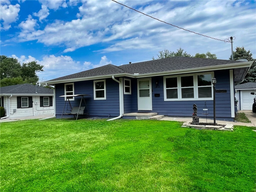 Property Photo:  1411 Payton Avenue  IA 50315 