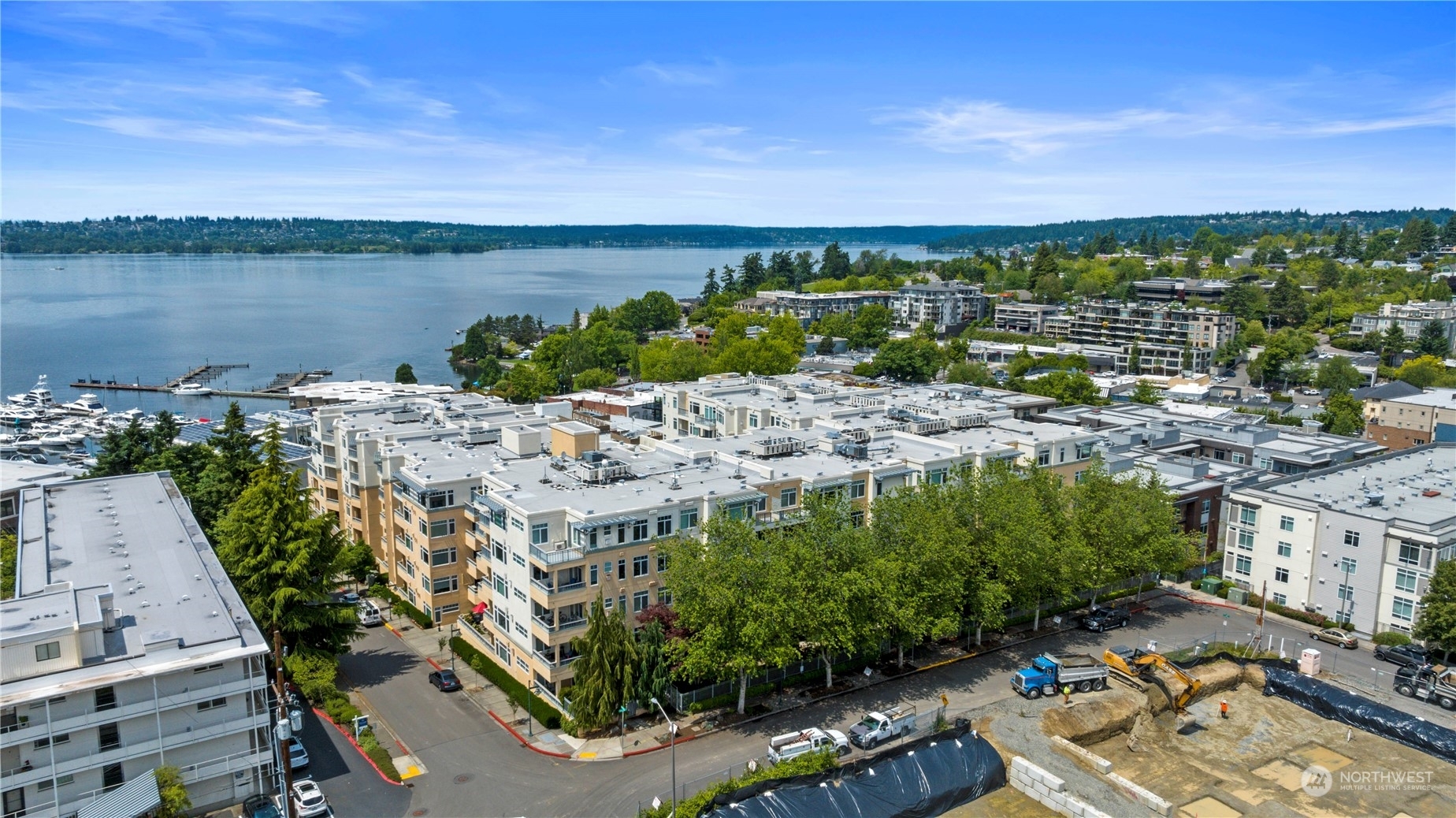 Property Photo: 109 2nd Street S 235 WA 98033