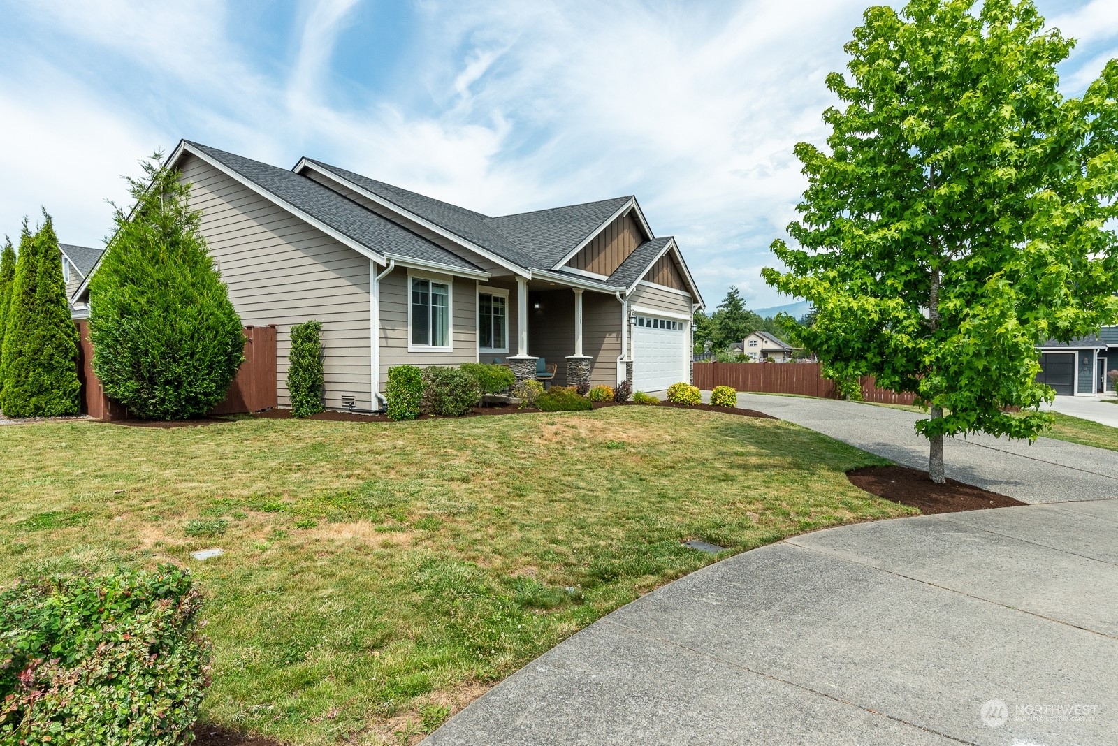 Property Photo:  1729 Hillcrest Loop  WA 98274 