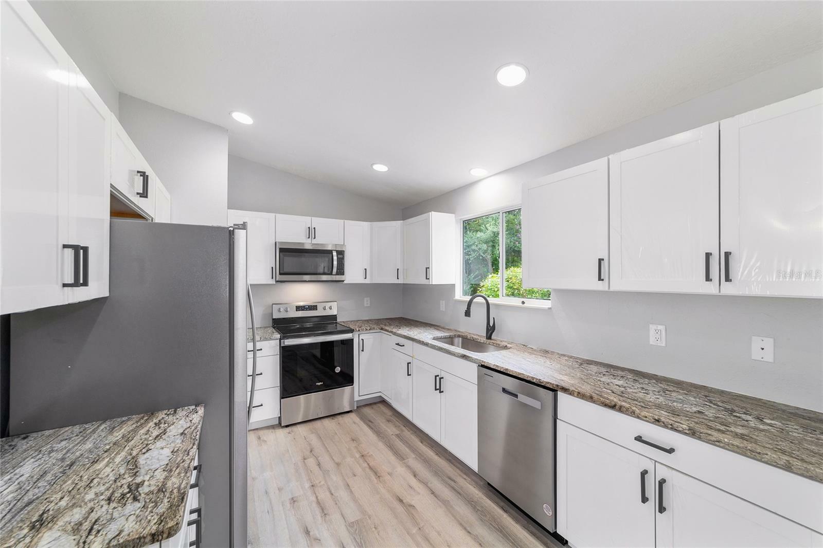 Property Photo: 8041 SW 109th Place Road FL 34481