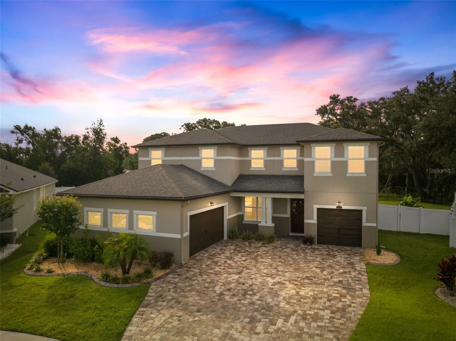 Property Photo: 13015 Satin Lily Drive FL 33579