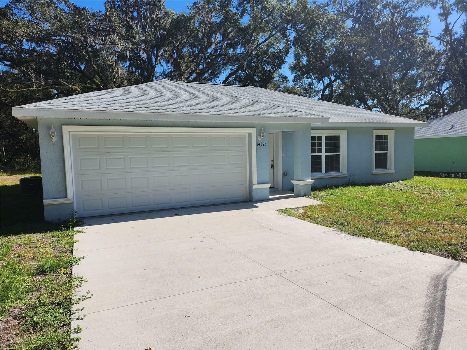 Property Photo:  14825 SE 28th Terrace  FL 34491 