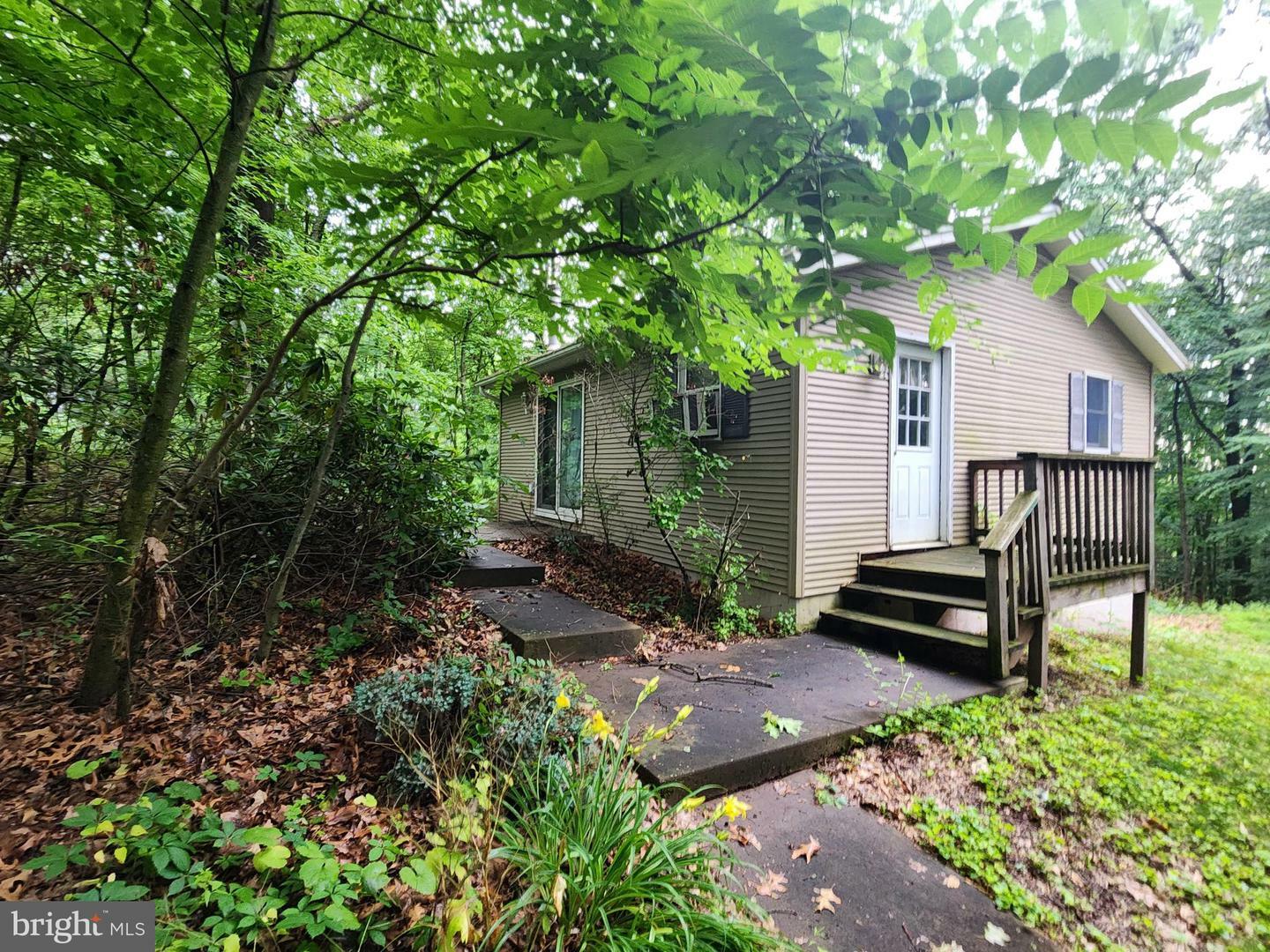 Property Photo: 409 E Mountain Road PA 17938