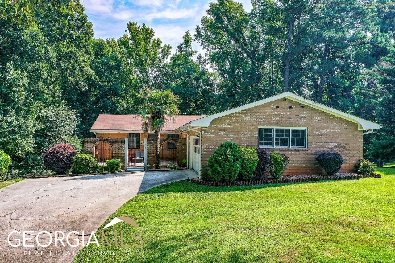 Property Photo: 1253 Highway 212 SW GA 30094