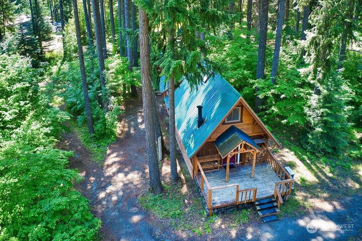 Property Photo:  60 Pine Glen Court  WA 98925 