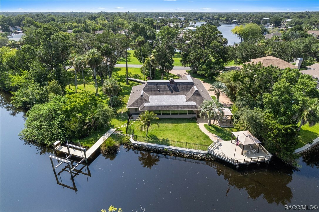 Property Photo:  5260 S Riverside Drive  FL 34448 