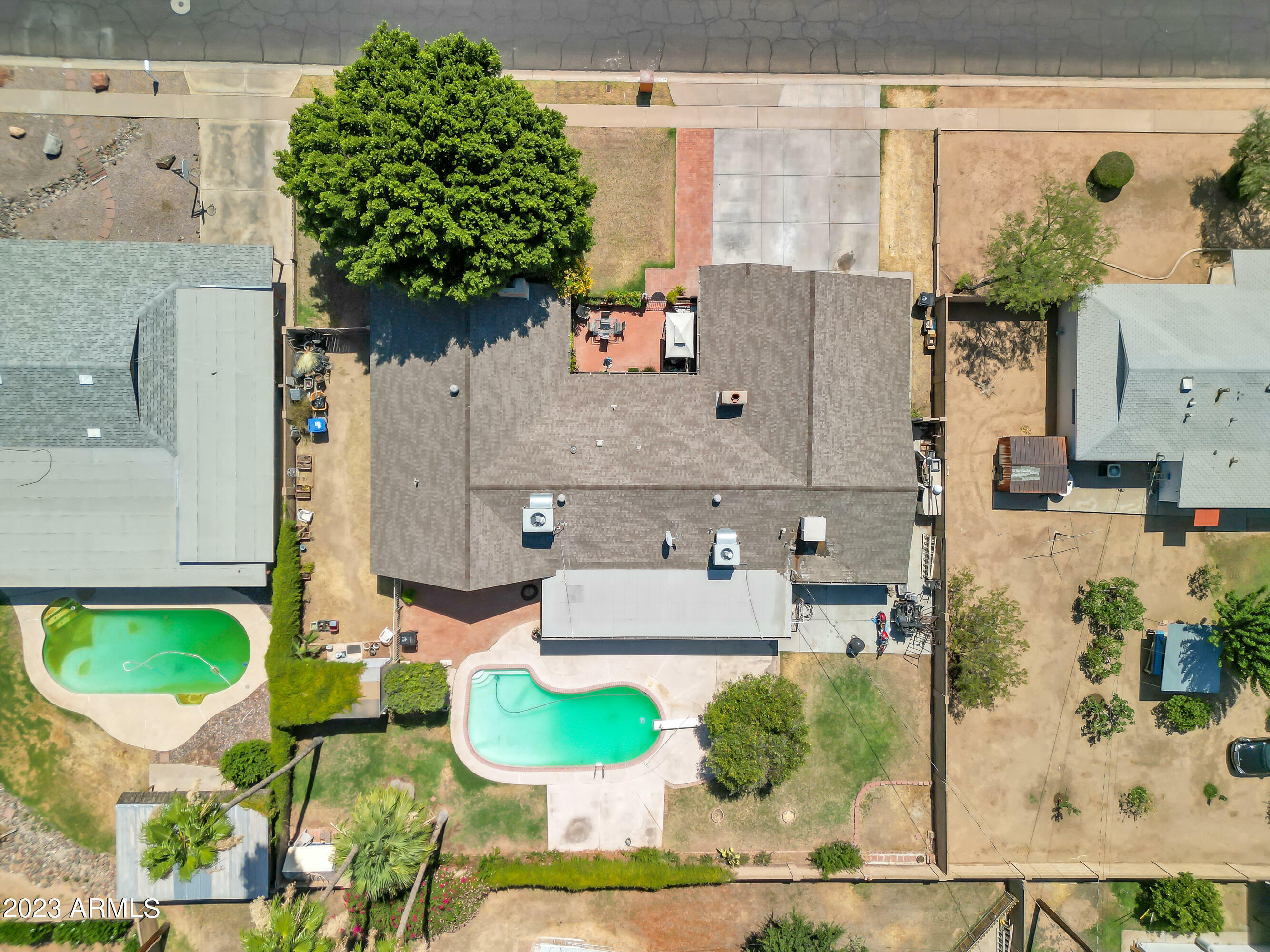 Property Photo: 8812 N 15th Lane AZ 85021