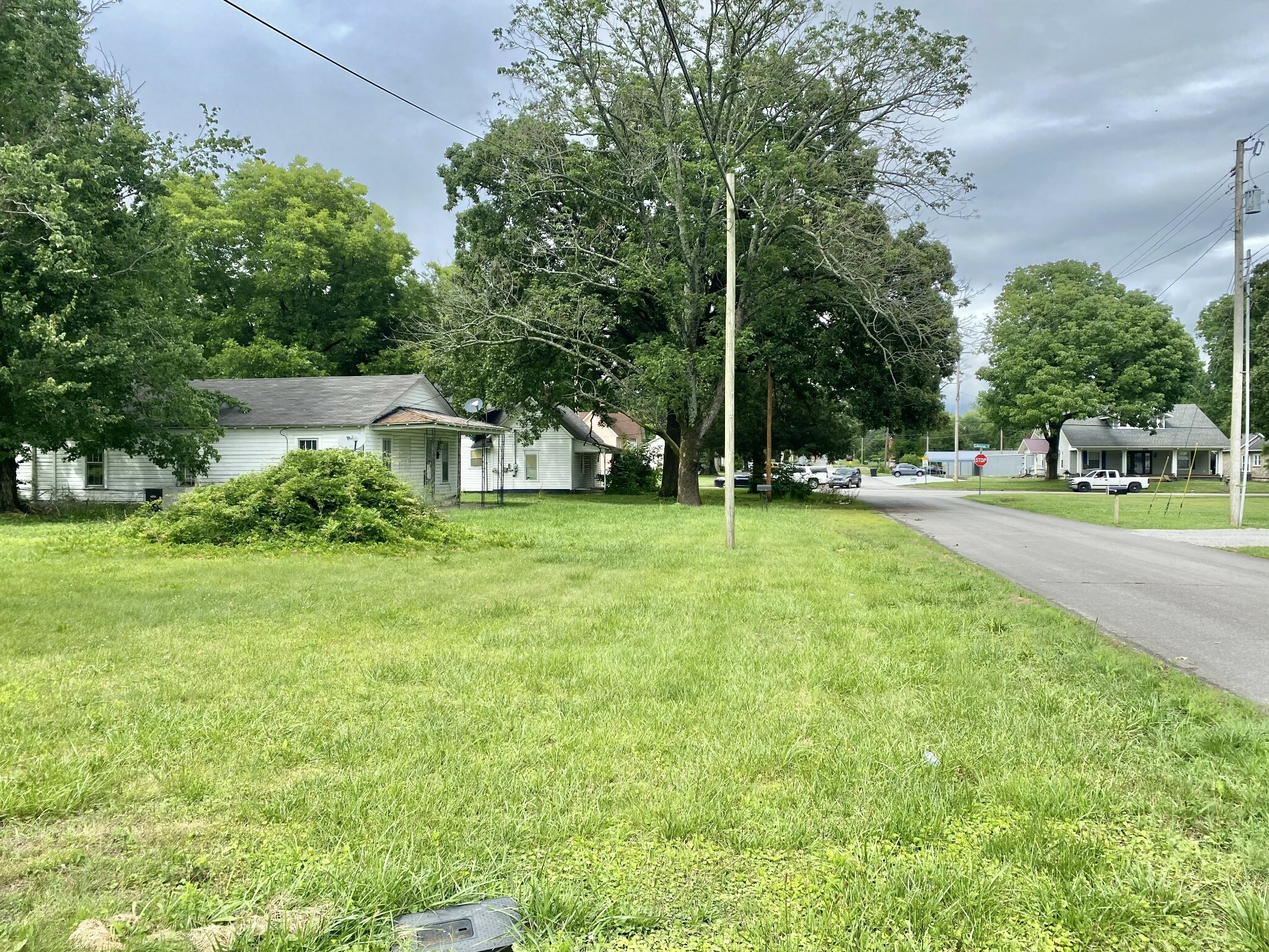 Property Photo:  112 S Anderson St  TN 37388 