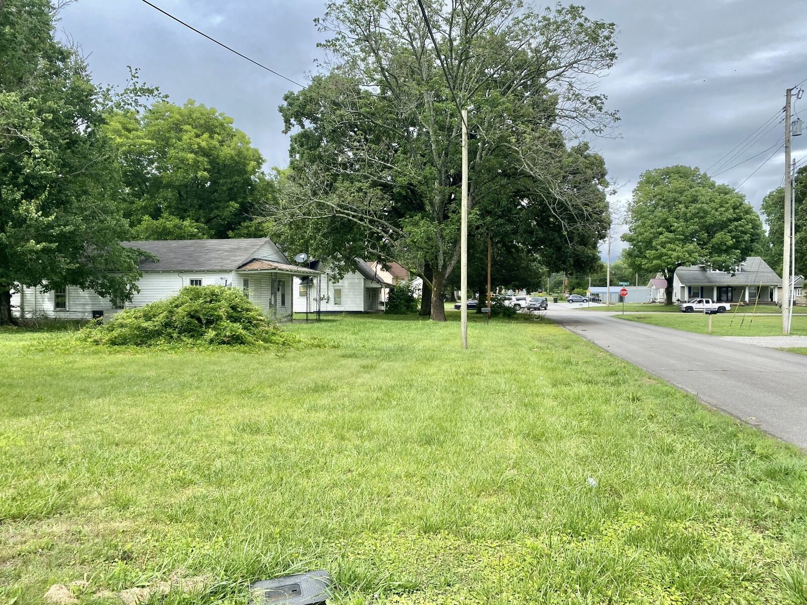 Property Photo: 112 S Anderson St TN 37388