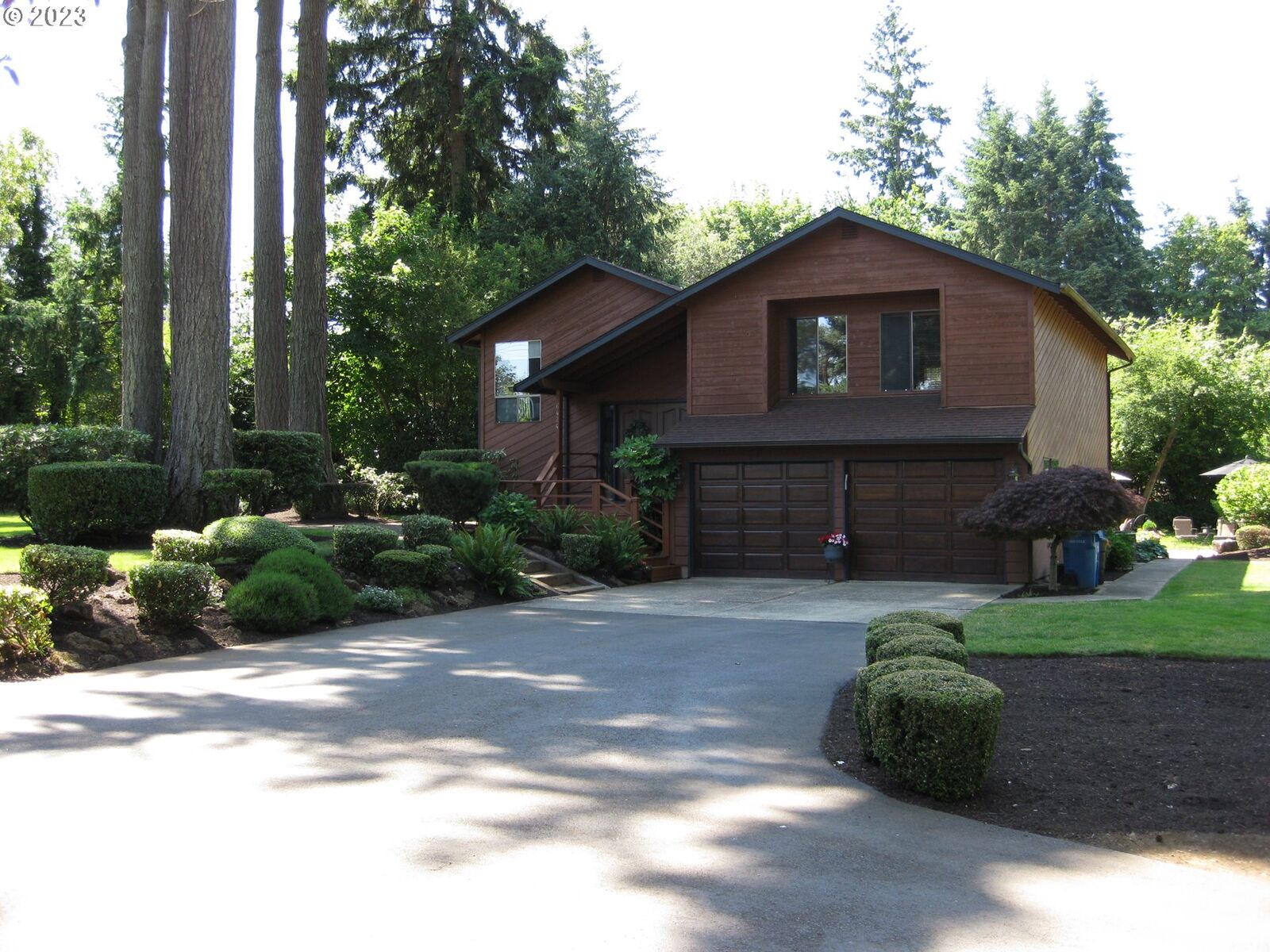 Property Photo:  6424 NE 109th St  WA 98686