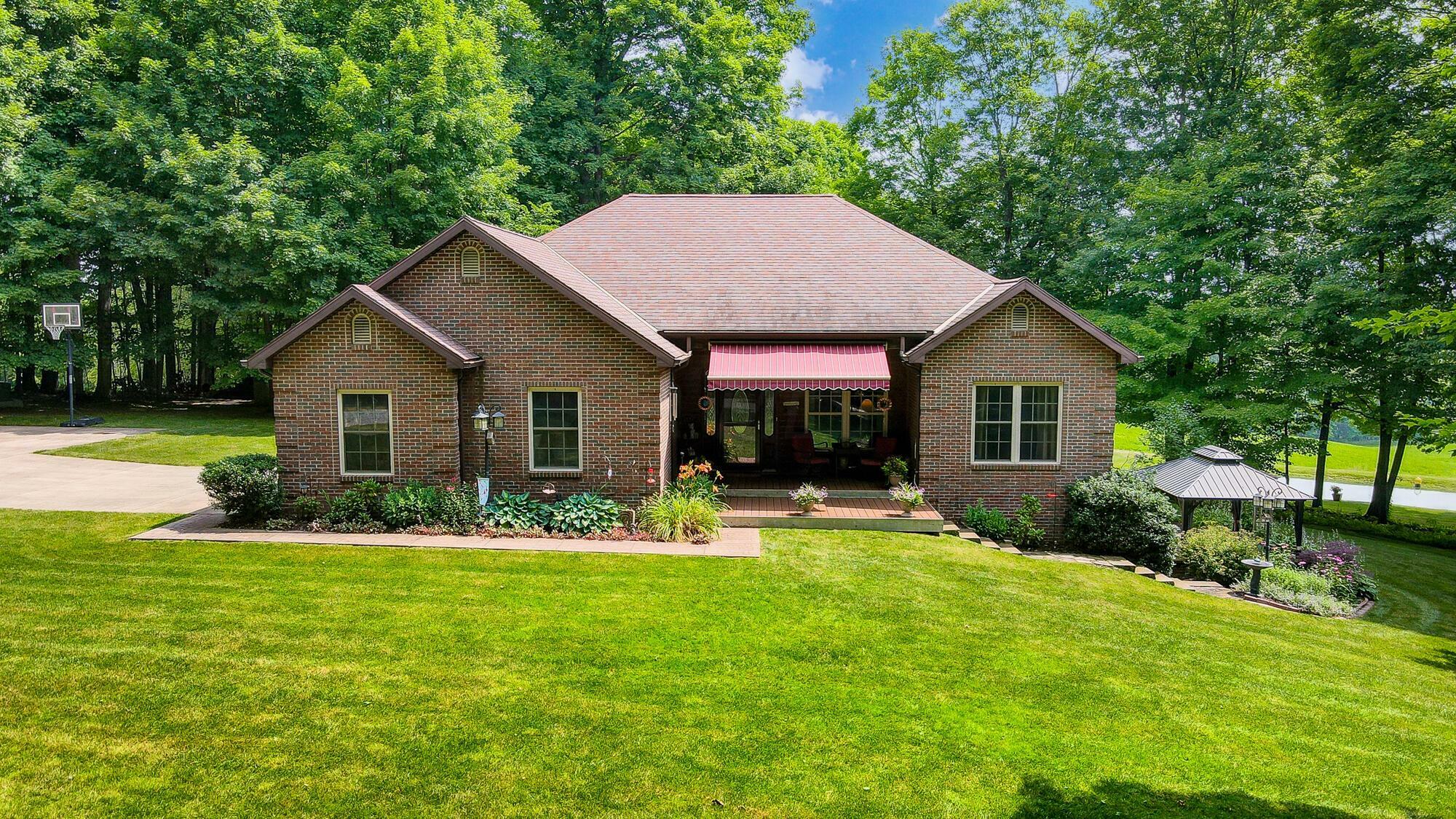 Property Photo:  16040 Skyline Drive  OH 43014 