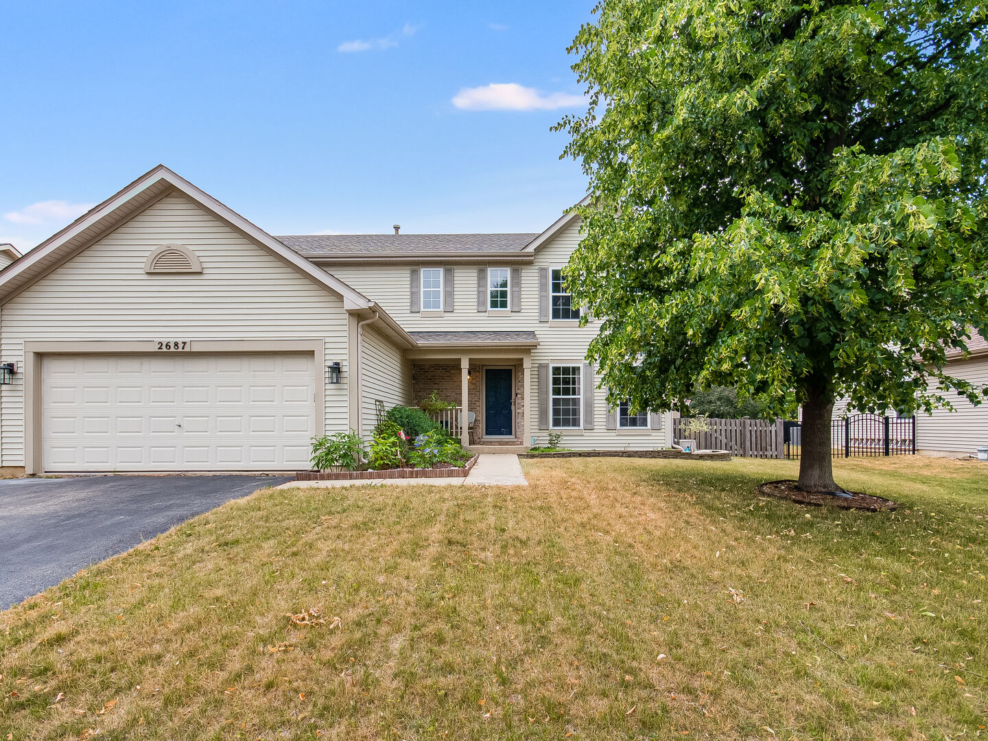 Property Photo: 2687 Lindgren Trail IL 60503