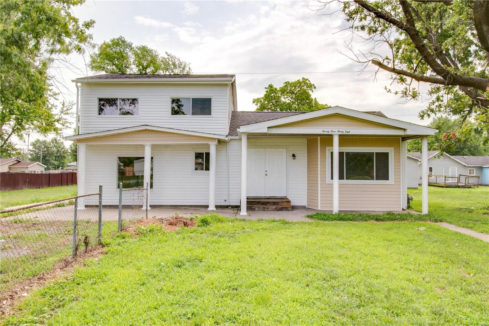 Property Photo: 2438 Bryan Avenue IL 62040