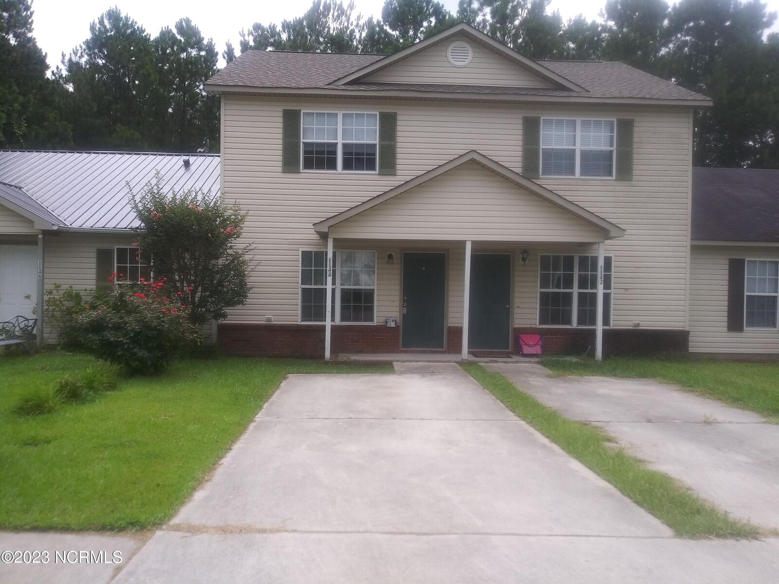 Property Photo:  1144 Pueblo Drive  NC 28546 