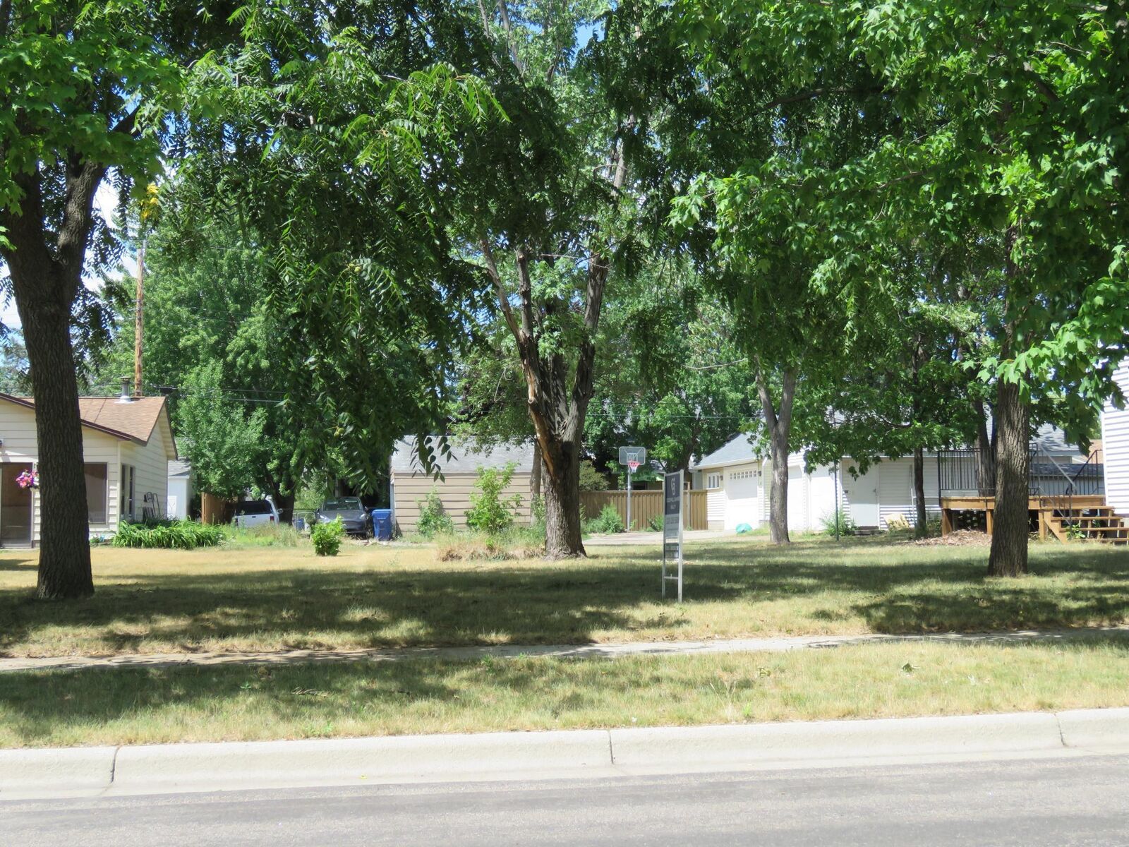 Property Photo: 315 N 19 1/2 MN 56303