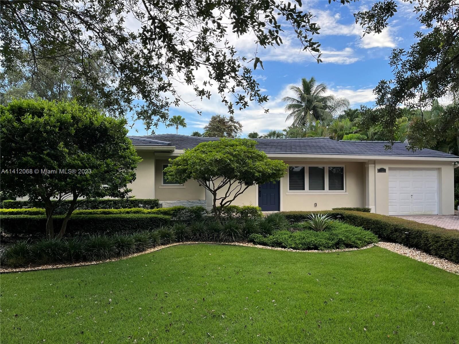 Property Photo:  1122 Placetas Ave  FL 33146 