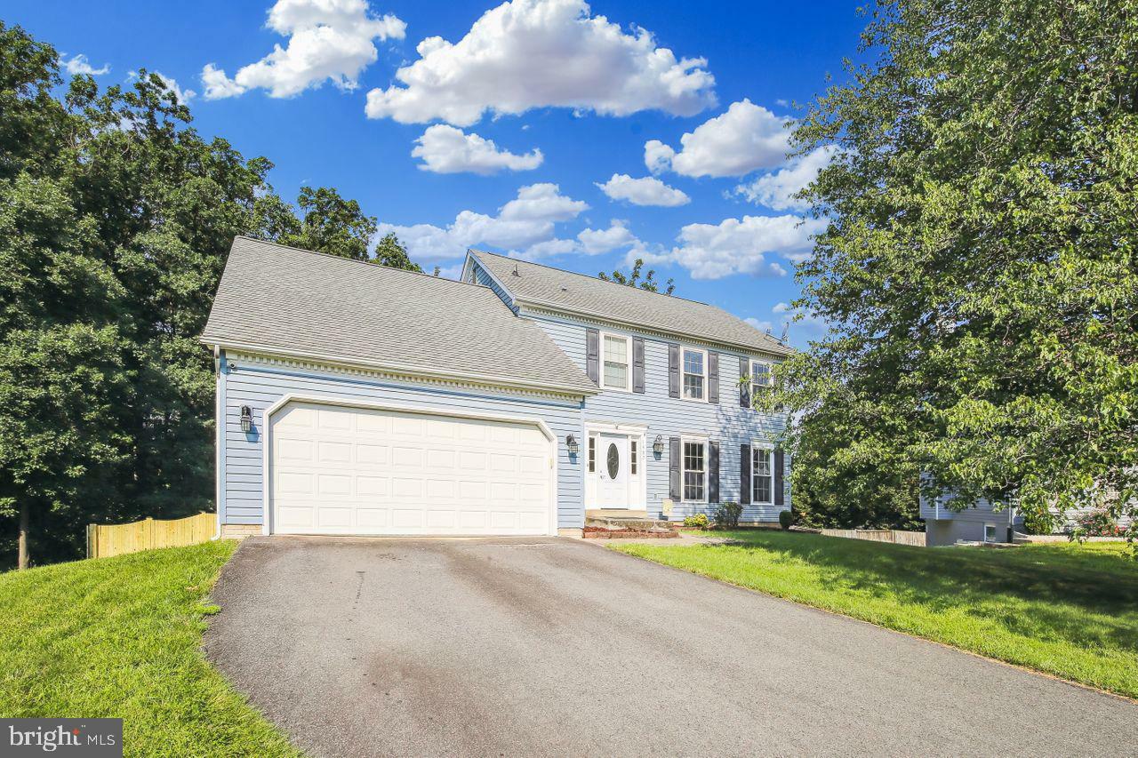 Property Photo: 1497 Oak Trail Court VA 20170