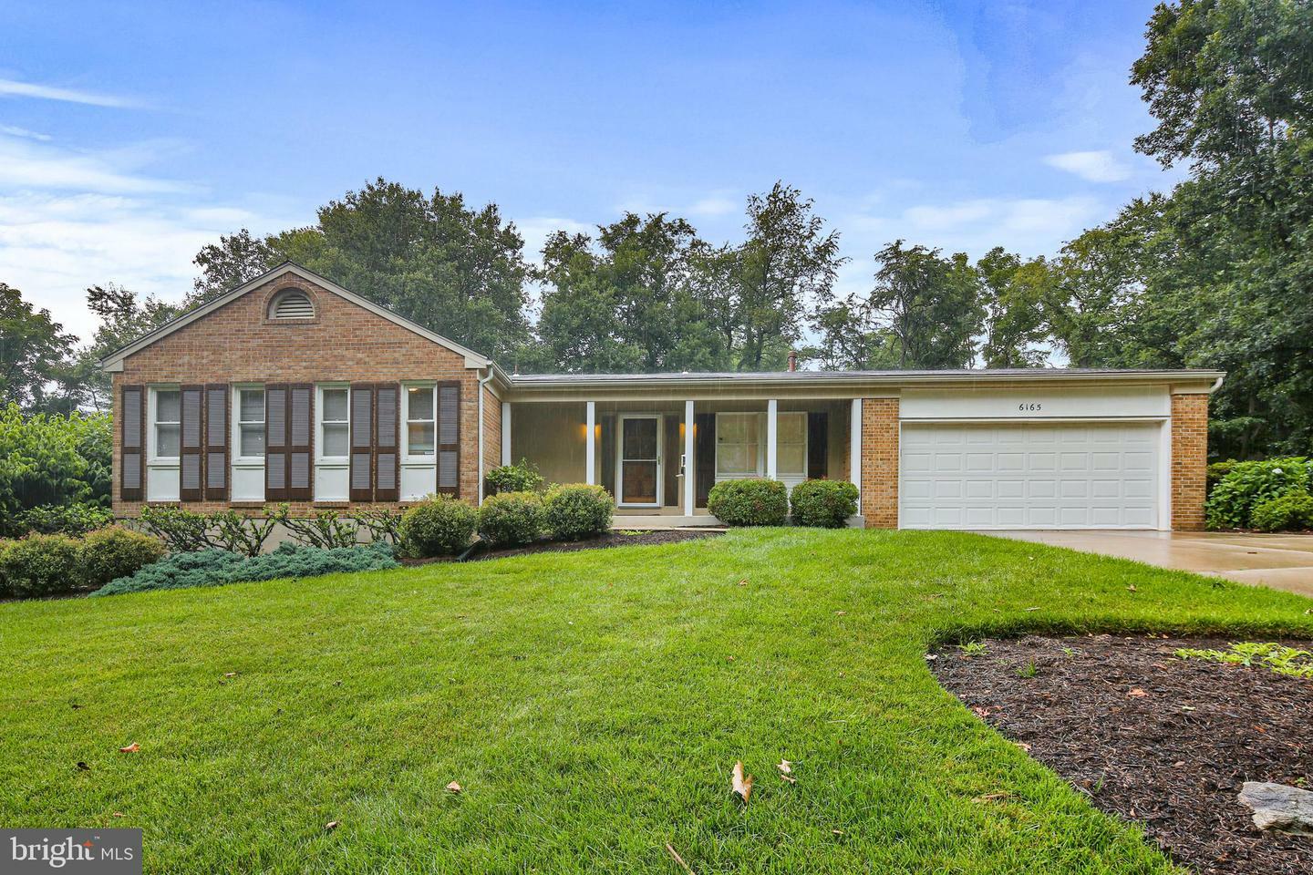 Property Photo:  6165 Commadore Court  MD 21045 