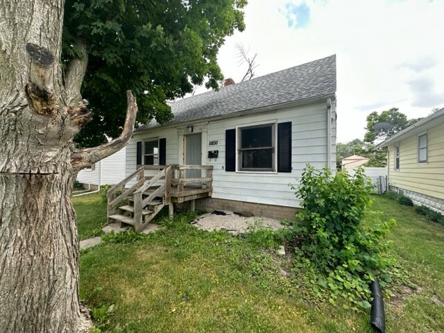 Property Photo:  1145 18th Avenue SW  IA 52404 