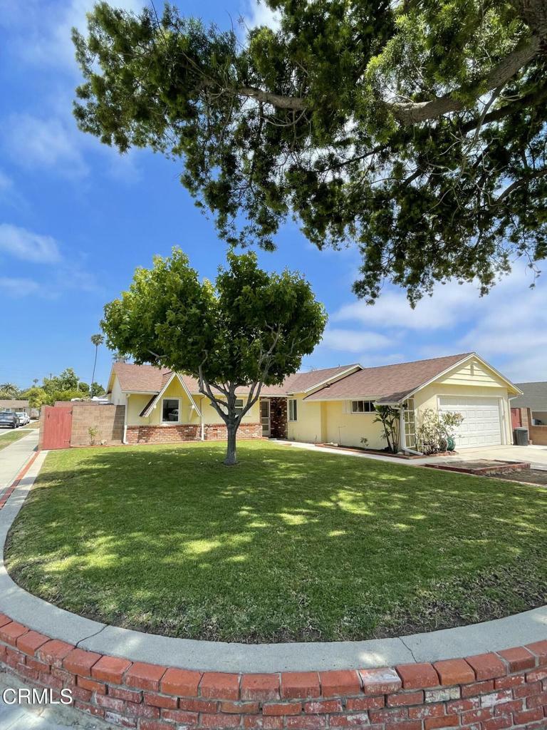 Property Photo:  134 La Verne Avenue  CA 93003 