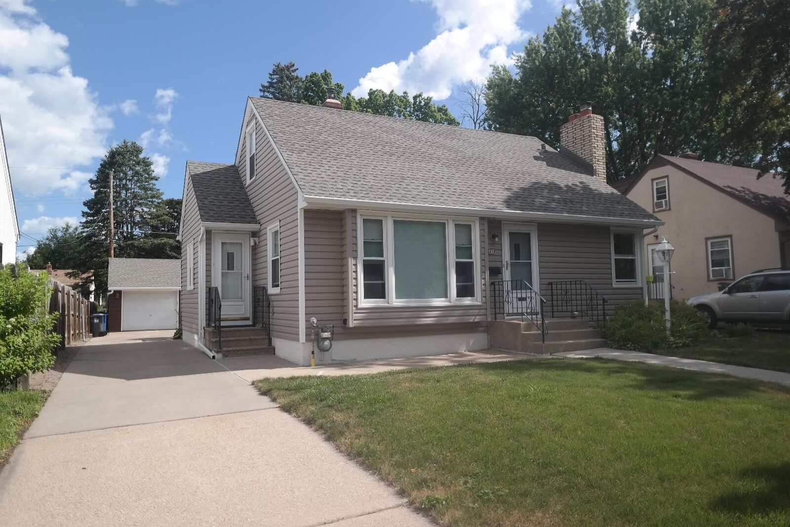 Property Photo: 811 Idaho Avenue W MN 55117