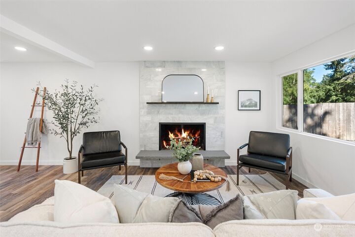 Property Photo: 3870 S 305th Place WA 98001