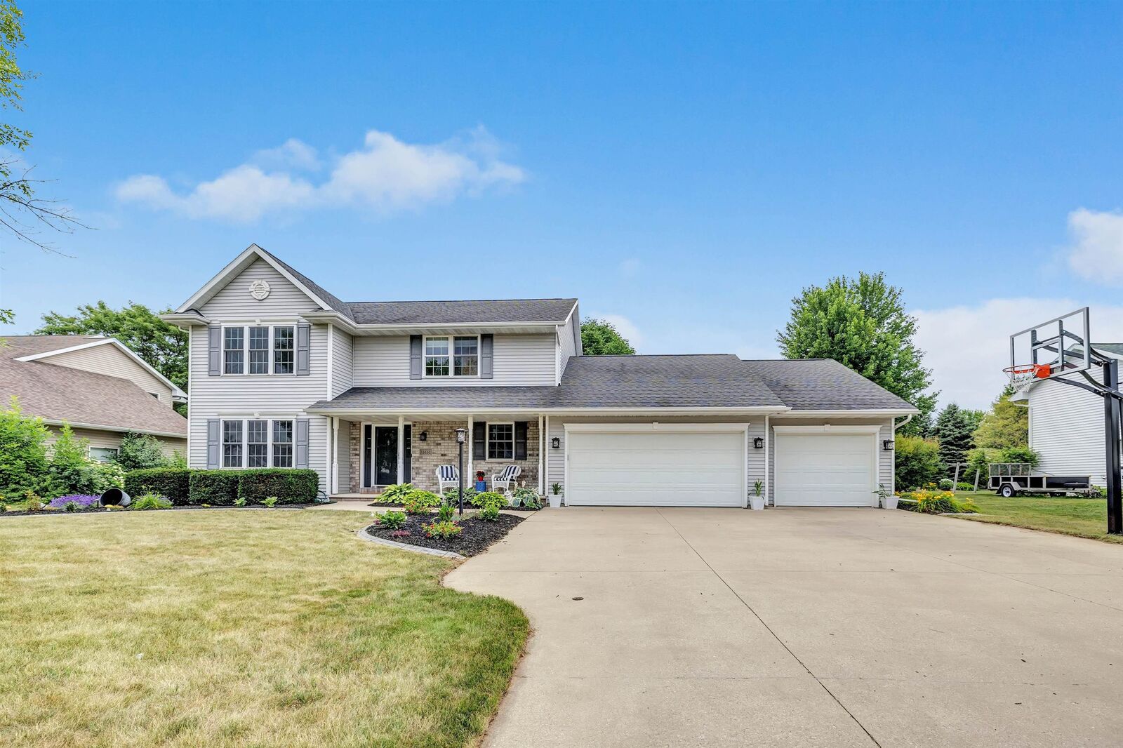 Property Photo: W5851 Sweet Clover Drive WI 54915-5214