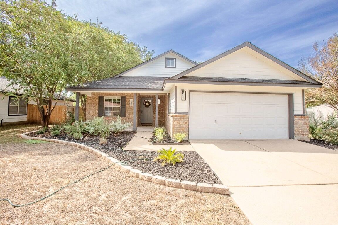 Property Photo: 617 Barbara Way TX 78602
