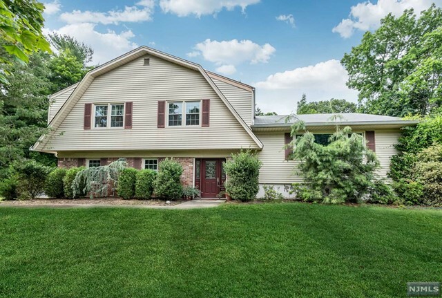Property Photo: 642 Debchar Court NJ 07675