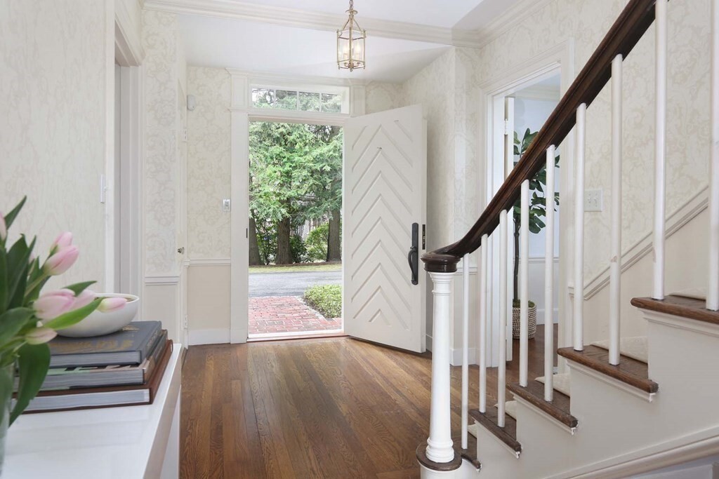 Property Photo: 11 Laurel Rd MA 02467