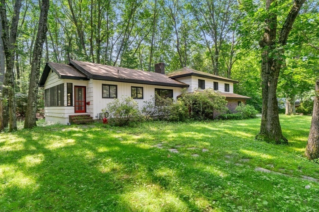 Property Photo: 1 Cyr Cir MA 01810