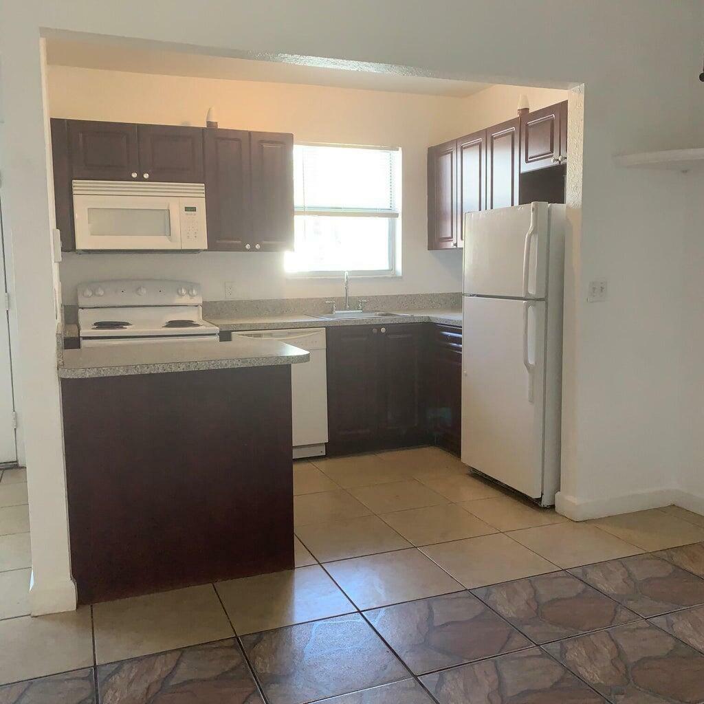 Property Photo: 400 NW 65th Avenue 134 FL 33063