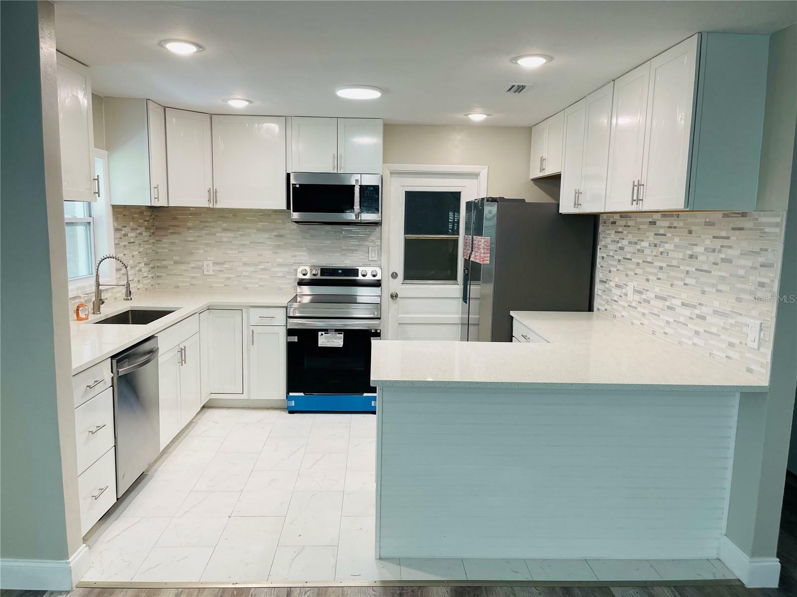 Property Photo: 9586 49th Way N FL 33782