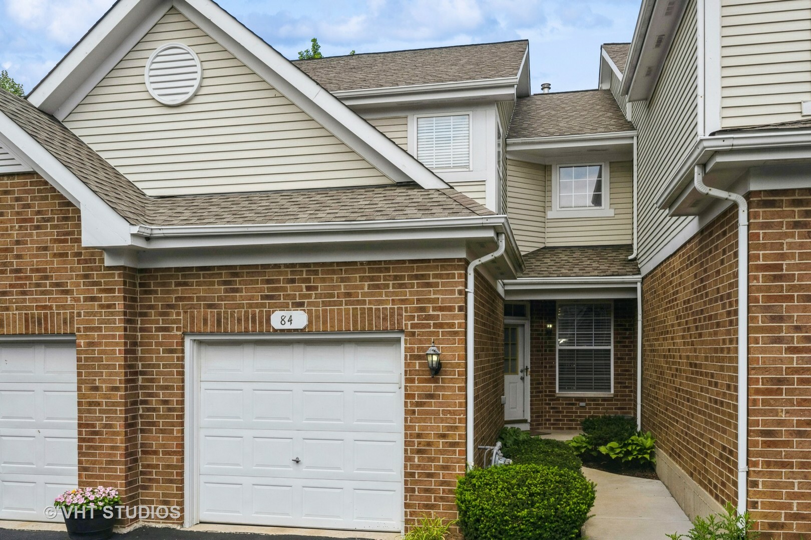 Property Photo: 84 W 20th Street 0 IL 60148