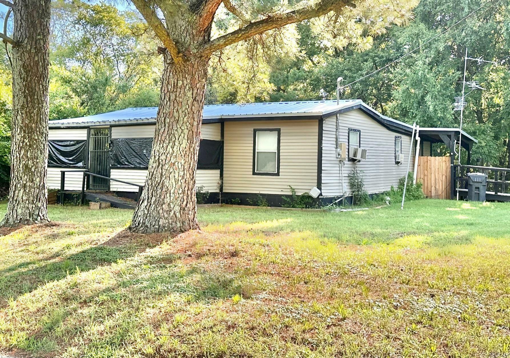 Property Photo:  820 Strawfloor  AR 72401 