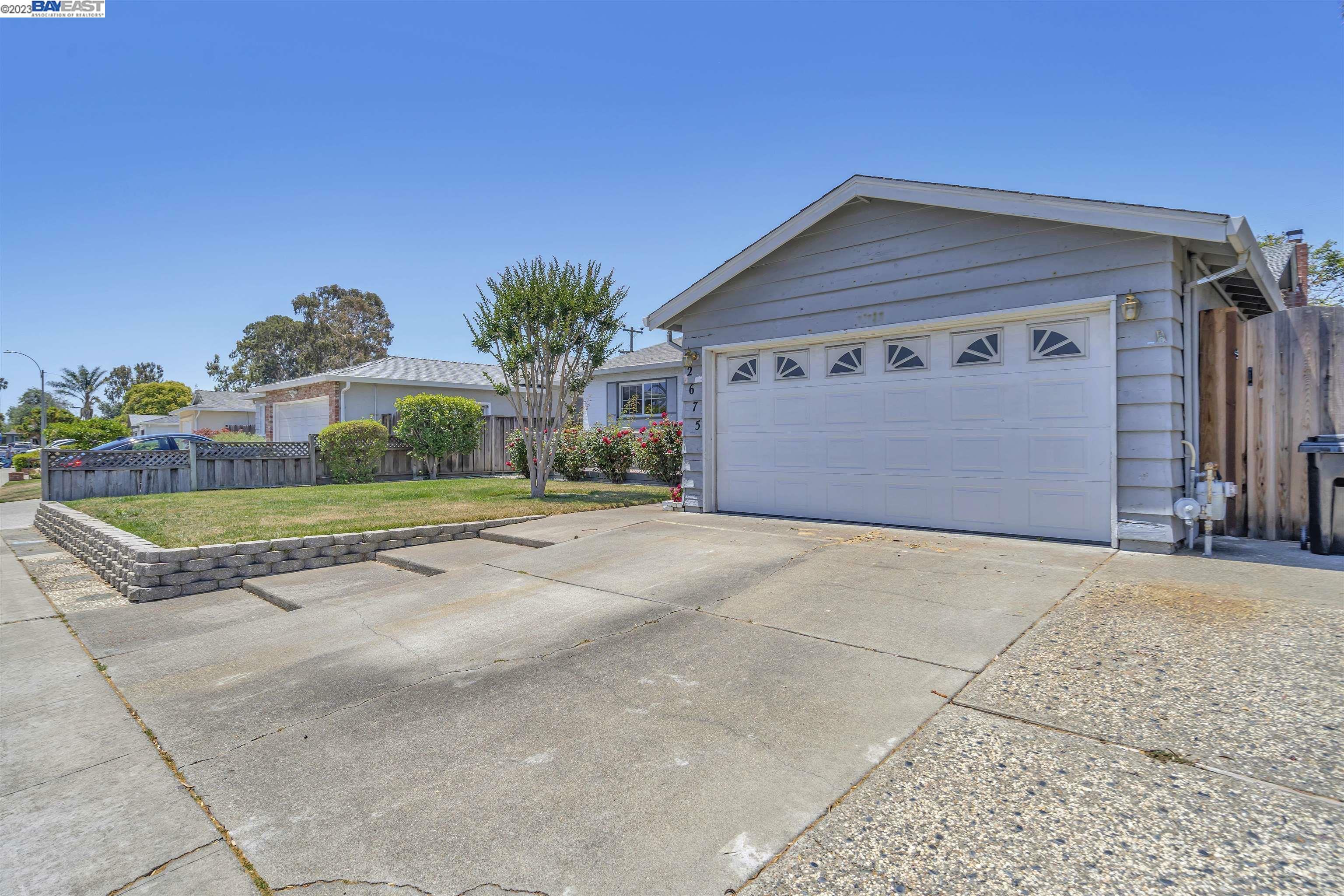 Property Photo: 42675 Ravensbourne Park St CA 94538