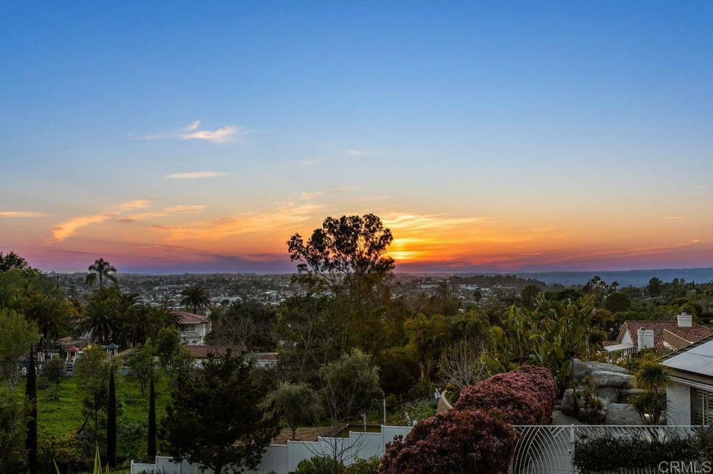 1604 Kings Way  Vista CA 92084 photo