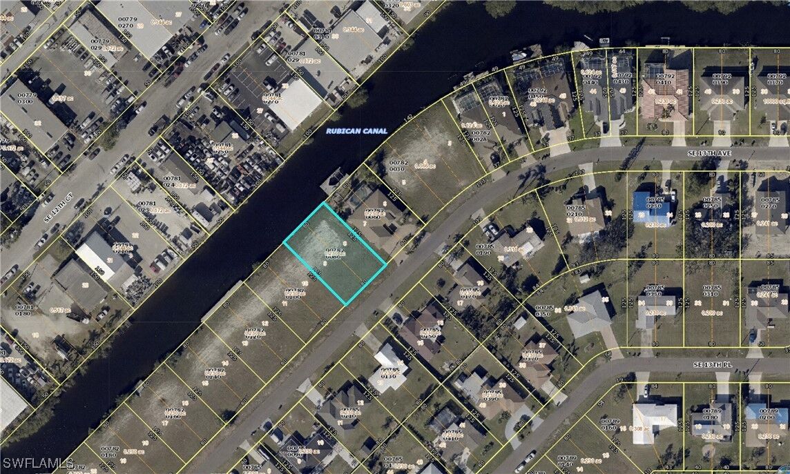 Property Photo:  1016 SE 13th Avenue  FL 33990 